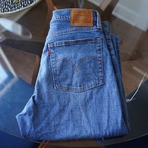 Levi's Wedgie Straight Jeans
